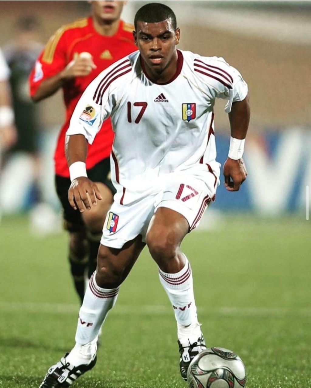 Adrián «Kanú» Lezama: dejar la vida en la cancha por un&nbsp;país